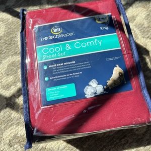 Maroon Flat Sheet King Size